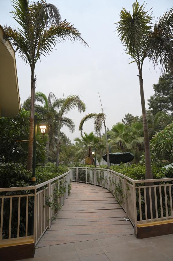 Kamal Resorts - The Luxury Of Being Yourself Ludhiana Eksteriør billede