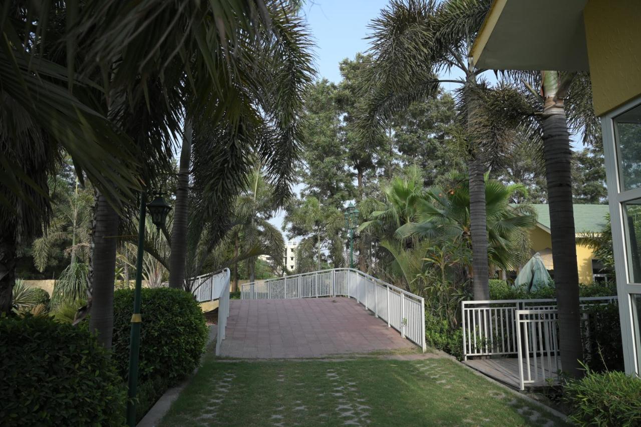 Kamal Resorts - The Luxury Of Being Yourself Ludhiana Eksteriør billede