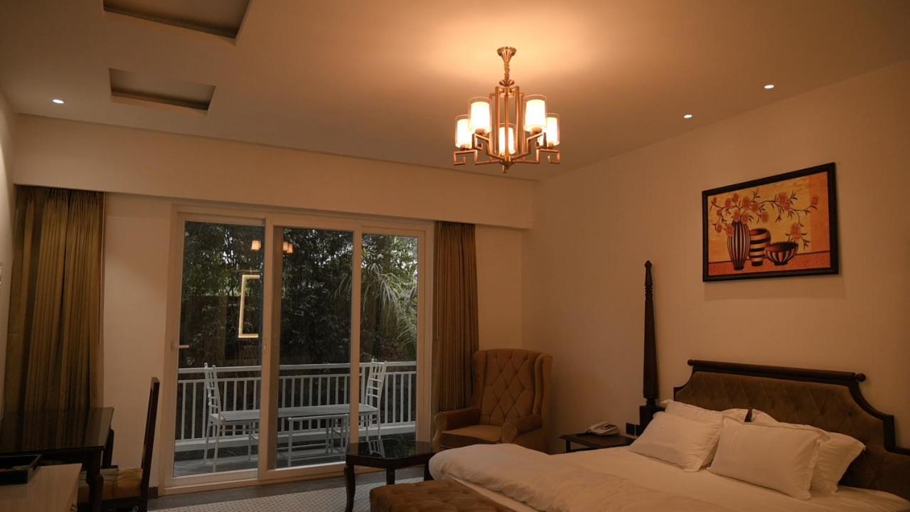 Kamal Resorts - The Luxury Of Being Yourself Ludhiana Eksteriør billede