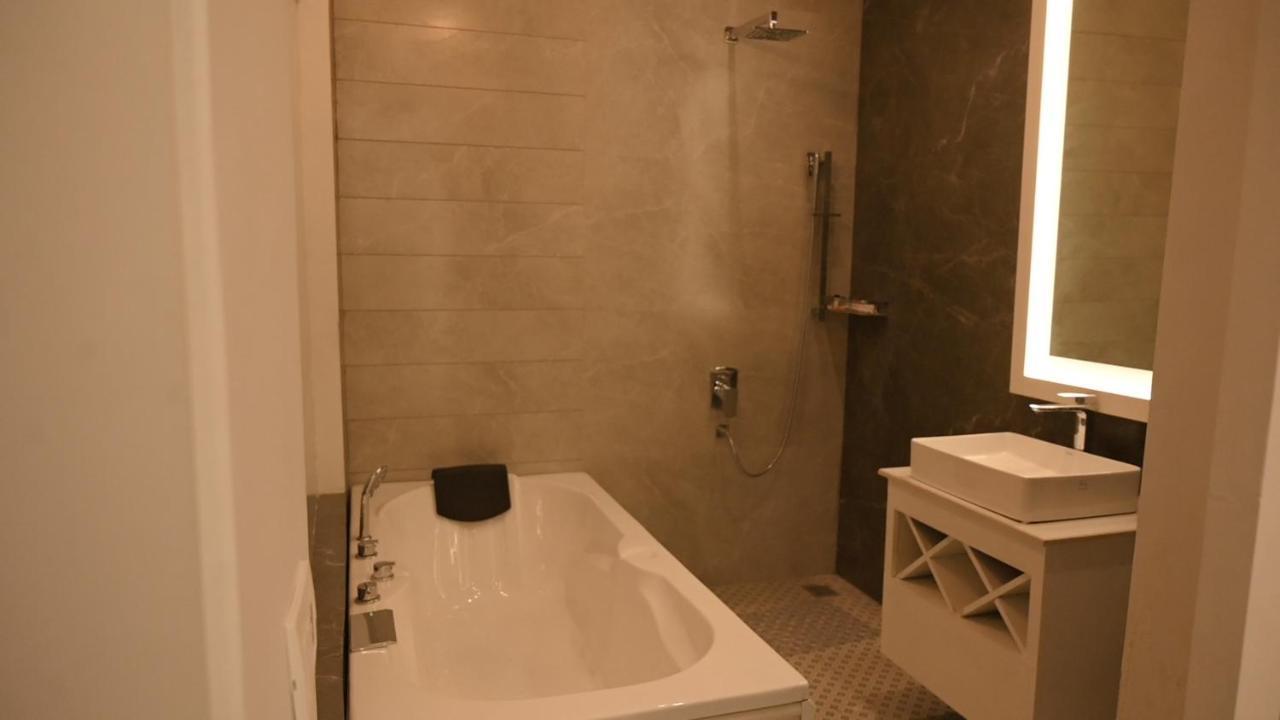 Kamal Resorts - The Luxury Of Being Yourself Ludhiana Eksteriør billede